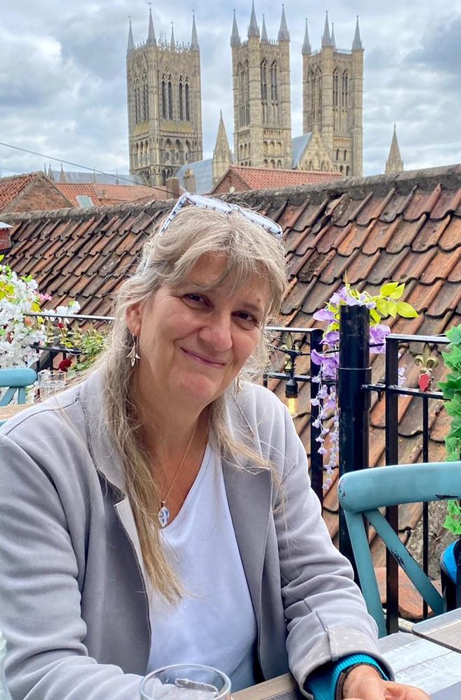 CarenzaLewis's tweet image. Great to pause for a lovely rooftop  lunch in Lincoln after a very busy week visiting #ScarbroughBigDig, finishing a report and creating a whole NEW #DigSchool (released tmrw 12pm 30th July at Digschool.org.uk)