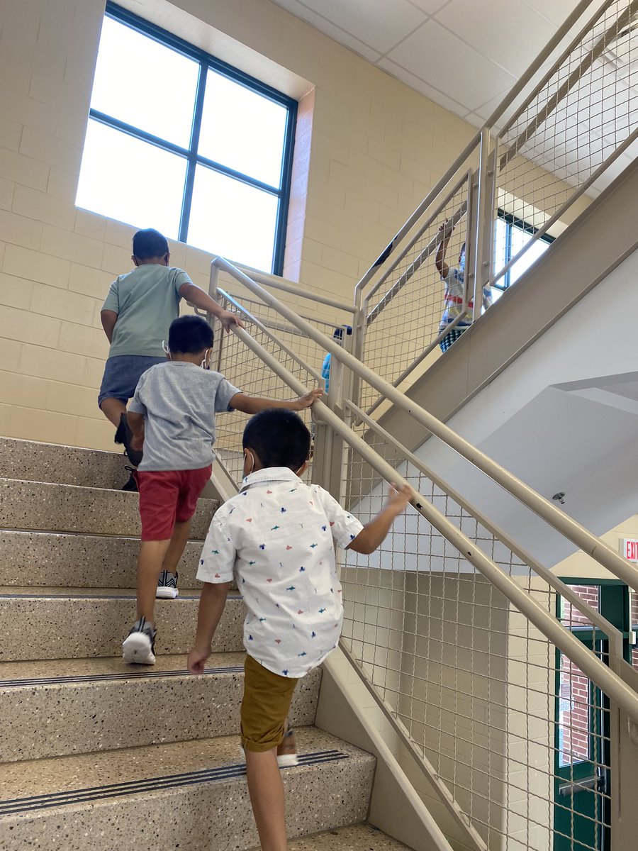 teachcolombo's tweet photo. It has been my greatest joy to welcome some of @GrahamRoadES newest Roadrunners to the fam! So proud of our Bridge to Kindergarten group watching them show us how ready they are for kindergarten! Sad for our summer fun to come to an end tomorrow but we’ll see them again soon 💖 https://t.co/pn7yYqLmL0