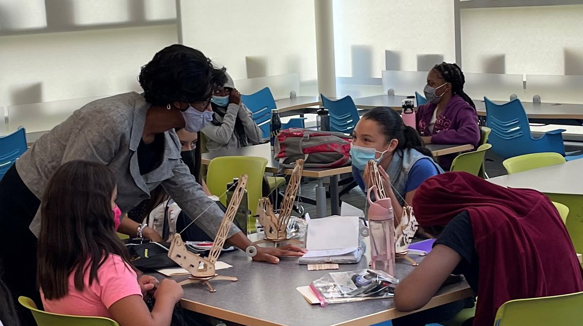 EducateCT's tweet photo. We had an amazing time visiting @BridgeportPSchl and @ShehanCenter today with @LGSusanB. We saw #ESSERII funding in action through girls who code programming, summer learning, and enriching camp activities. Connecticut’s students are learning every day, everywhere this summer! ☀️ https://t.co/nxMTwd18do