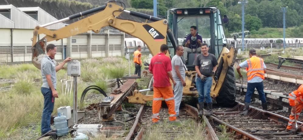 GuaidoEntregaElEsequibo - Tirania de Nicolas Maduro - Página 40 E7fZ_I6XoAQO3xa?format=jpg&name=medium