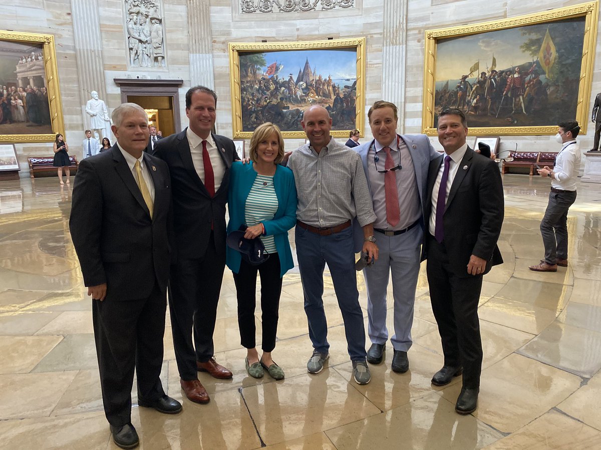 RepPfluger's tweet photo. Ran into the newest Congressman-elect from Texas @JakeEllzey in the Capitol Rotunda today.
I look forward to serving with him to promote Texas values and stand up for conservative, policies that will help all Americans.
Congratulations, Jake! Let’s get to work. https://t.co/Xb7RlUqWZC