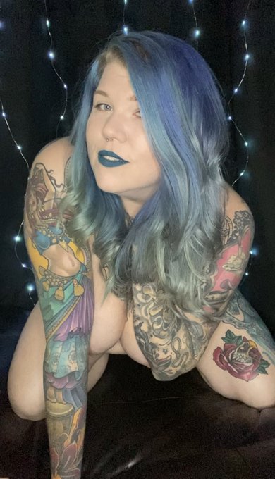 Feeling blue. 💙 #onlyfans #lipstick #tattoos #bbw #SellingContent #bigbooblover #NSFW https://t.co/n<a href="/tag/onlyfans"class="tags">#onlyfans</a><a href="/tag/lipstick"class="tags">#lipstick</a><a href="/tag/tattoos"class="tags">#tattoos</a><a href="/tag/bbw"class="tags">#bbw</a><a href="/tag/nsfw"class="tags"><span>#nsfw</span></a><a href="/tag/sellingcontent"class="tags"><span>#sellingcontent</span></a><a href="/tag/bigbooblover"class="tags"><span>#bigbooblover</span></a>