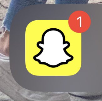 shanakrb's tweet photo. il veut me narguer alors que jpeux plus rentrer ce con #snap #snapchat #snapchatdown https://t.co/GtcsQqH4R9