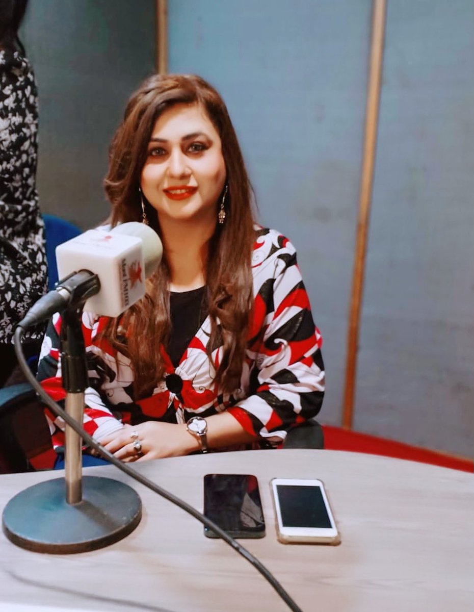 NaziaAliUncut's tweet photo. on 29th July 2021 at Radio mast #FM103 it was Lovely #Live Show with RJ Iqbal Shah.
Topic. women in #Pakistan and women #empowerment
🎧🎙📻
#NaziaAli ✍🏻 #PakistanKiBeti🇵🇰
#Anchor_Person #Columnist #Social_Activist
central Information Secretary #PFCC
@fm103 https://t.co/G9ZBmYJMuQ