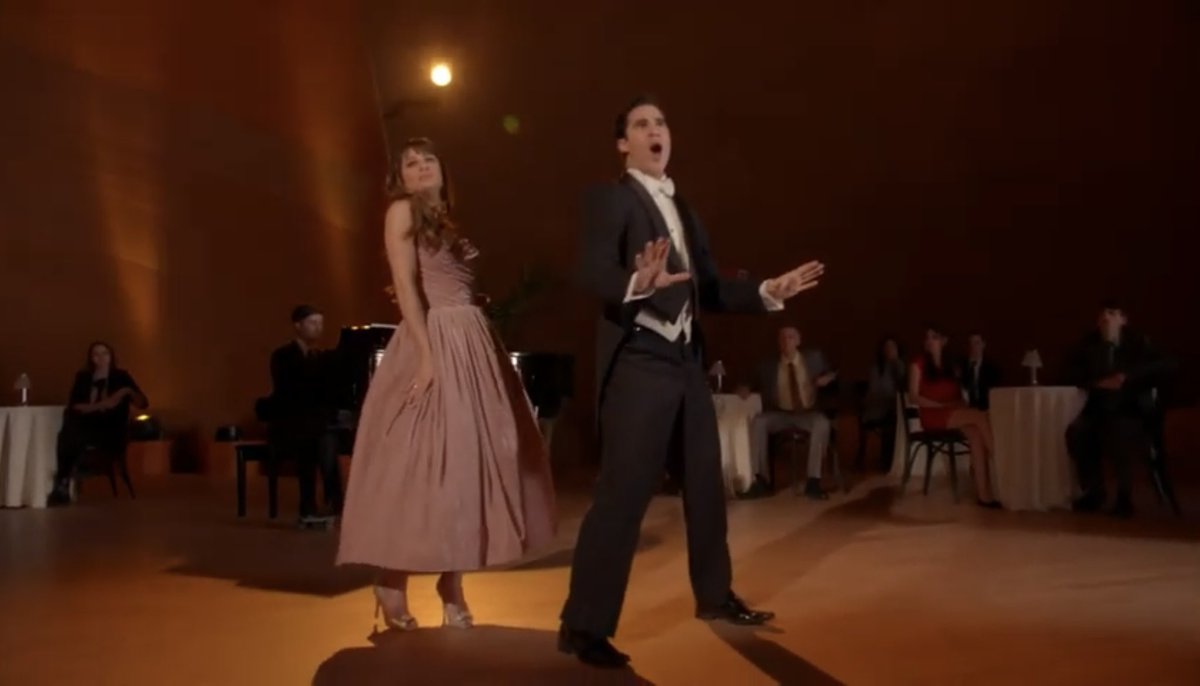 dailygcv's tweet photo. broadway baby (glee cast version)

season 5, episode 15 ‘bash’ https://t.co/2cxGTIe8II