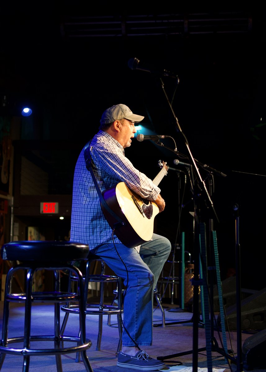 BackstageNash's tweet photo. Check out photos from #BackstageNashville with @TuneSmith57, Jim McBride, @claymills, Payton Taylor, and Garret Bradford at https://t.co/yQ6Ur35GMZ! 📸 : @AudreyHavens

#FrankMyers #JimMcBride #ClayMills #PaytonTaylor #GarretBradford #DevonODay @3rdandLindsley https://t.co/30kB8G9Afb