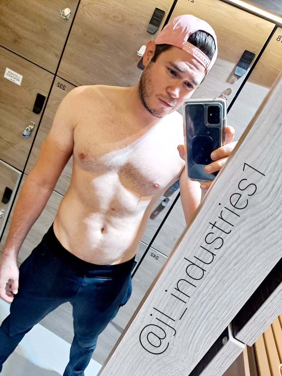 jl_industries1's tweet photo. Fill the unfufilling minute with 60 seconds worth of distance run.
#gymprogress #gayfit #malefitness #gym #alwayskeepimproving #gayshirtless #shirtless #malefit #dontgiveup #of https://t.co/xYGreWExzm