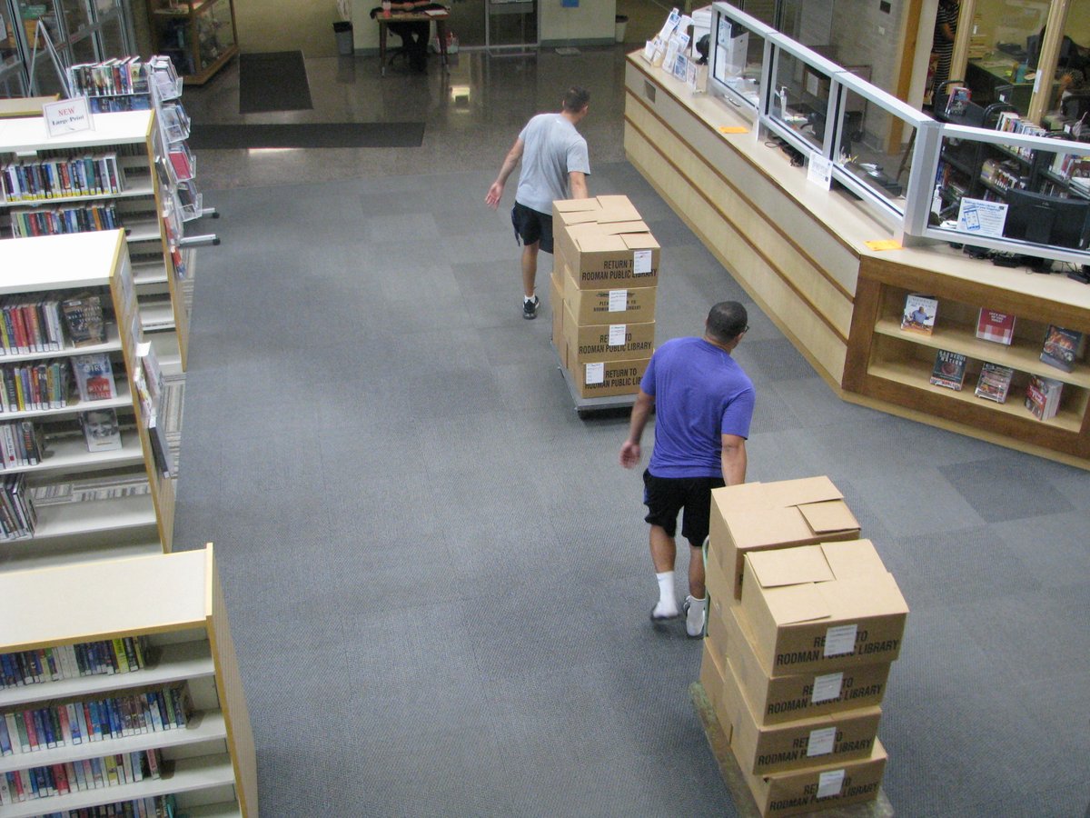 Rodman Library (@rodmanlibrary) on Twitter photo Thanks to members of the <a href="/MountUnionFB/">Mount Union Football</a> team who helped out Tuesday at <a href="/rodmanlibrary/">Rodman Library</a> by moving a mountain of books to the site of the Friends of Rodman Public Library Used Book Sale.
facebook.com/RodmanLibrary/… Thanks to members of the <a href="/MountUnionFB/">Mount Union Football</a> team who helped out Tuesday at <a href="/rodmanlibrary/">Rodman Library</a> by moving a mountain of books to the site of the Friends of Rodman Public Library Used Book Sale.
facebook.com/RodmanLibrary/…