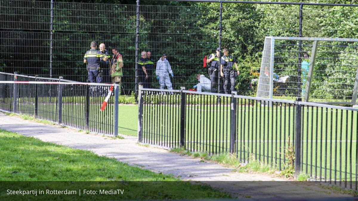 15-jarige jongen overleden na steekpartij in Rotterdam-Beverwaard ???? #Rotterdam #steekpartij #politie #opsporingverzocht