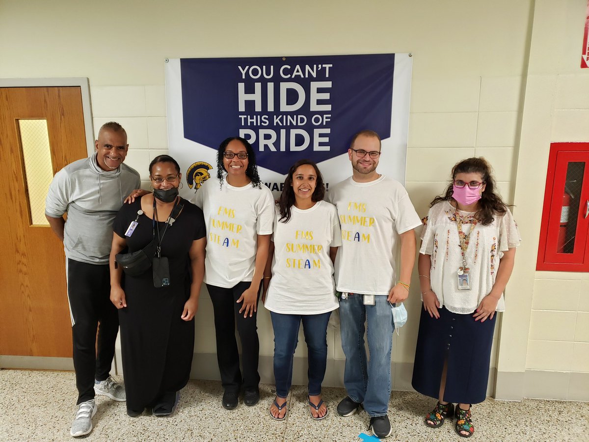 LMooreFMS_FTPS's tweet image. It was an absolute pleasure working with the FMS STEAM and Art Integration Summer Program staff. Thanks for all that you do to enrich the learning experiences of our students. @HurdVPFMS_FTPS @KellyVPFMS_FTPS @SGS_FTPSchools @MrPaspects_FTPS @ITCA_FTPSchools