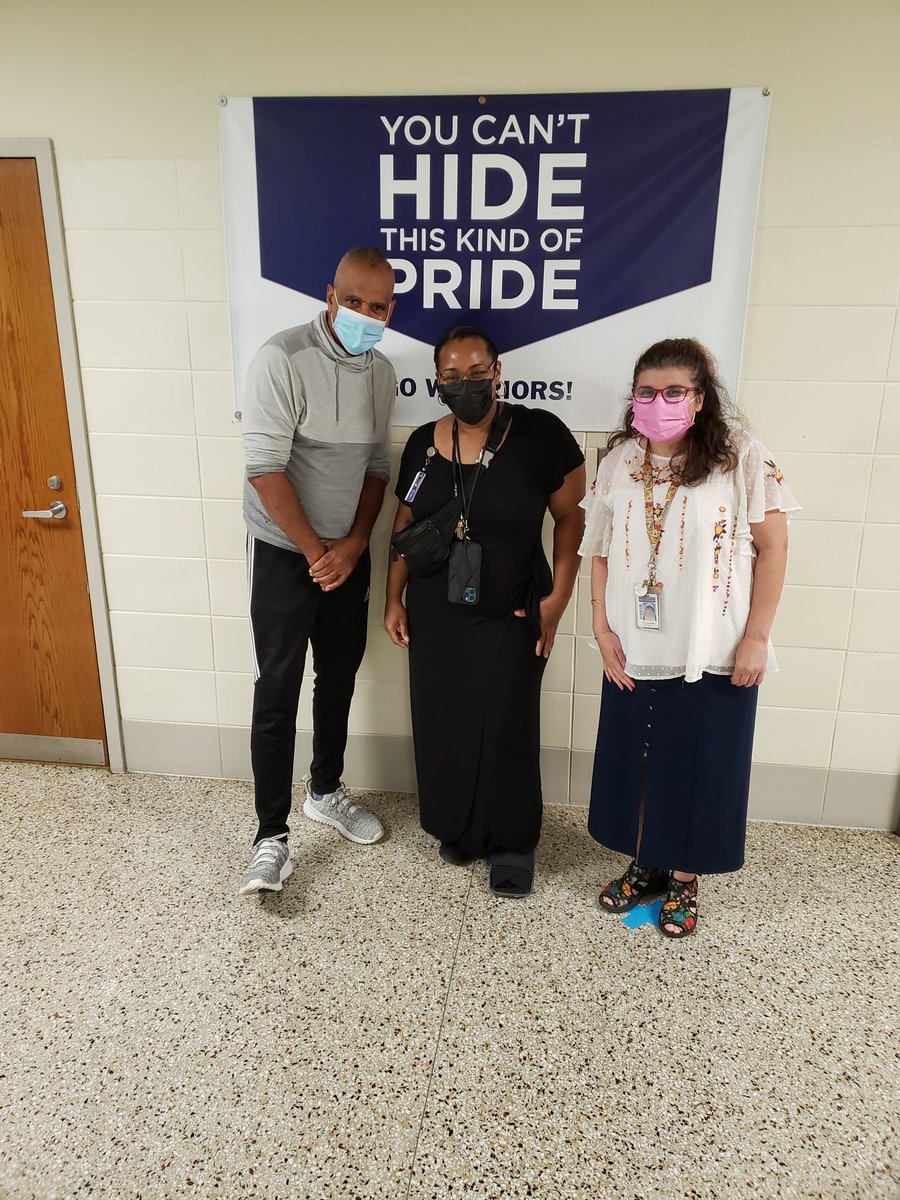 LMooreFMS_FTPS's tweet image. It was an absolute pleasure working with the FMS STEAM and Art Integration Summer Program staff. Thanks for all that you do to enrich the learning experiences of our students. @HurdVPFMS_FTPS @KellyVPFMS_FTPS @SGS_FTPSchools @MrPaspects_FTPS @ITCA_FTPSchools