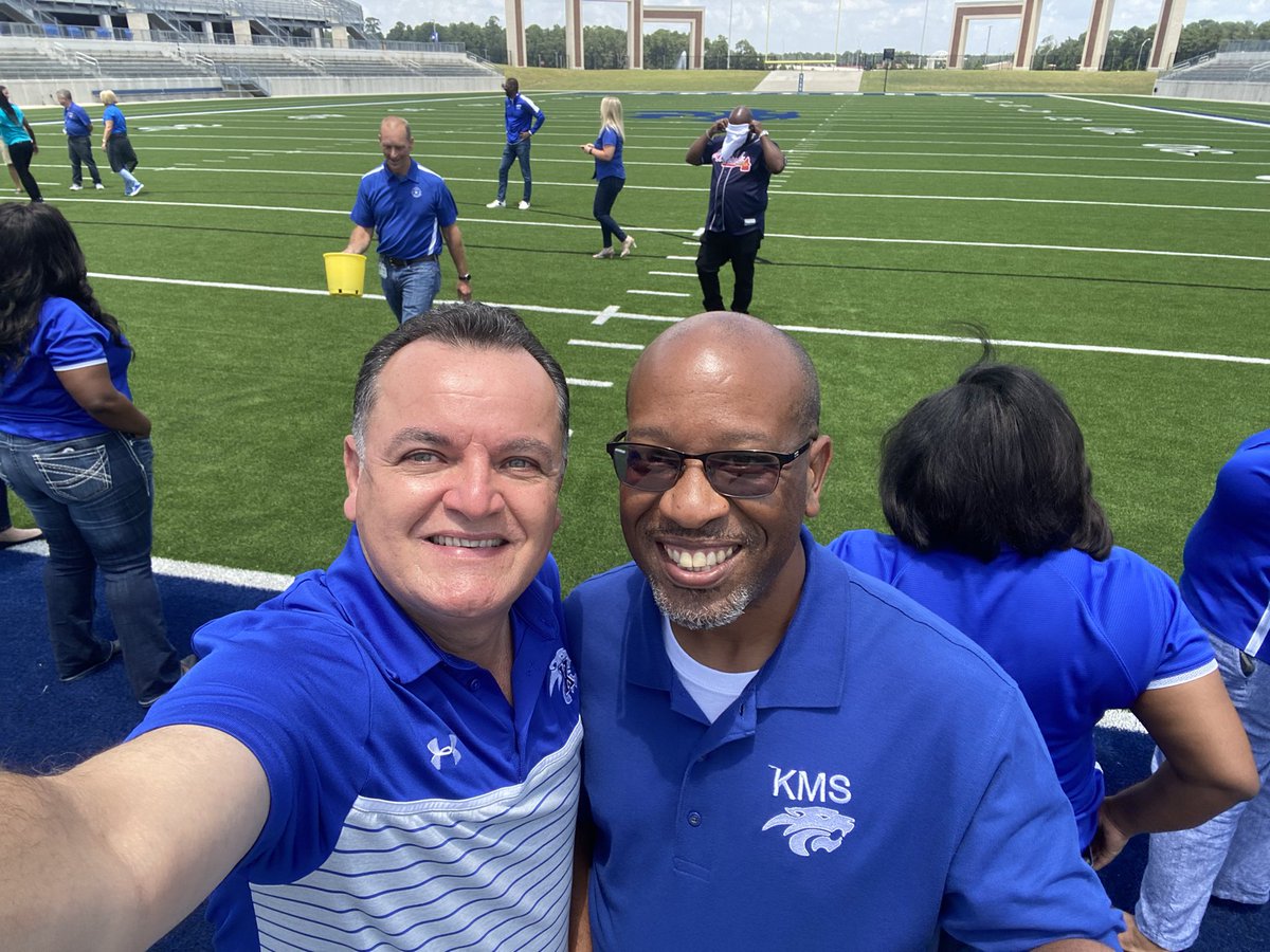 Jorge Navarro (@jorgenavarroesl) on Twitter photo What a great three-day leadership academy! Ready to start this school year with the best team! @sheldonisd
#Sheldon1Team1Goal <a href="/TheLandrover/">Edward Taylor</a> <a href="/KMS_Panthers/">C. E. King Middle School</a> What a great three-day leadership academy! Ready to start this school year with the best team! @sheldonisd
#Sheldon1Team1Goal <a href="/TheLandrover/">Edward Taylor</a> <a href="/KMS_Panthers/">C. E. King Middle School</a>
