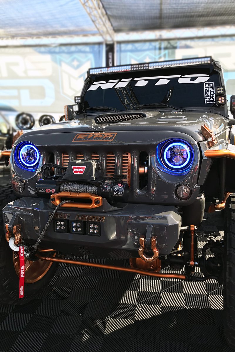 MetraElectronic's tweet photo. #Throwback to the 2018 #SEMAShow with this stunning #Jeep build, "Twizted Metal", decked out with our #HeiseLED lights! Check out Twizted_Metal16 on Instagram to see more of Arty's Jeep.
#Jeep #SEMA #SEMAshow2018 #customjeeps #OIIIIIIIO #JeepWrangler #JeepLights #Lightbar https://t.co/R29Ui5JqBs