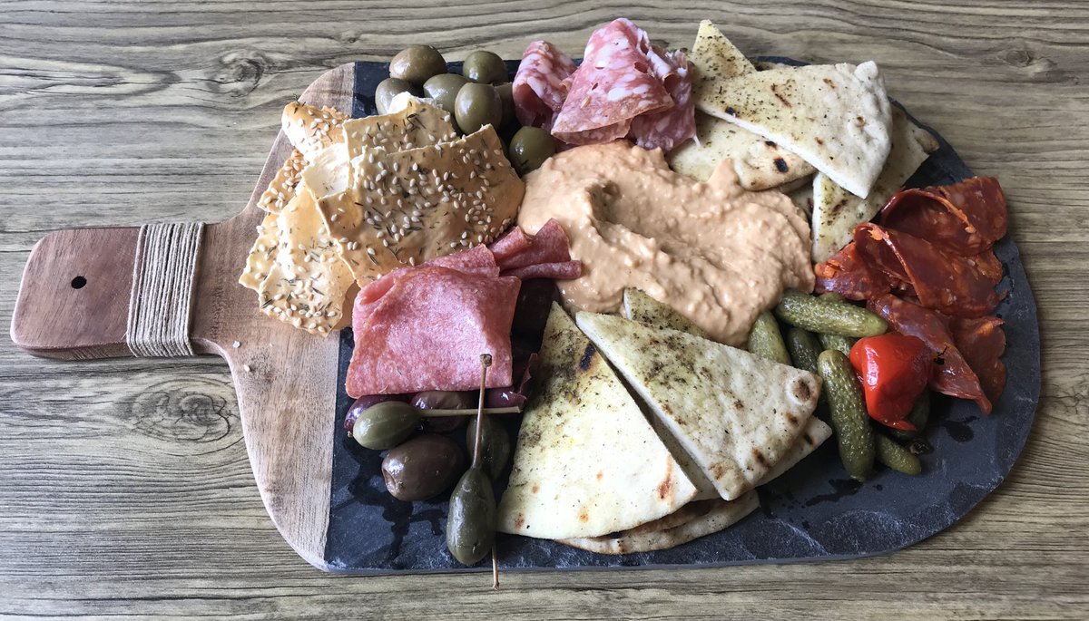 TuckerUCchem's tweet image. Talk about a virtual conference doing it right @ngrpc2021! Fantastic charcuterie, meal, dessert, and cocktail mixers all provided by mail! Cheers to everyone attending 🥂