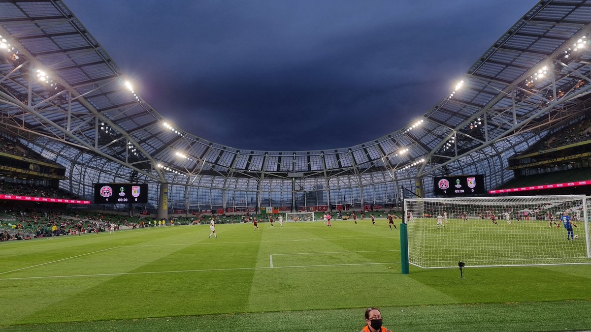 seankeller94's tweet image. A European storm brewin' nicely @bfcdublin 🖤❤ #Bohs