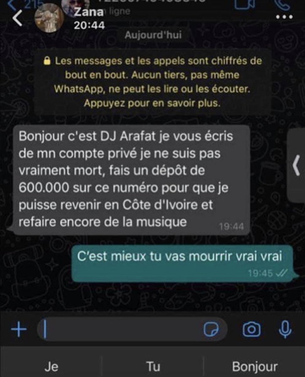 ChadrakLompo's tweet photo. Attends qui a fait saa 😂😂🤣🤣 @djarafatforever https://t.co/XcJgt2eLs1