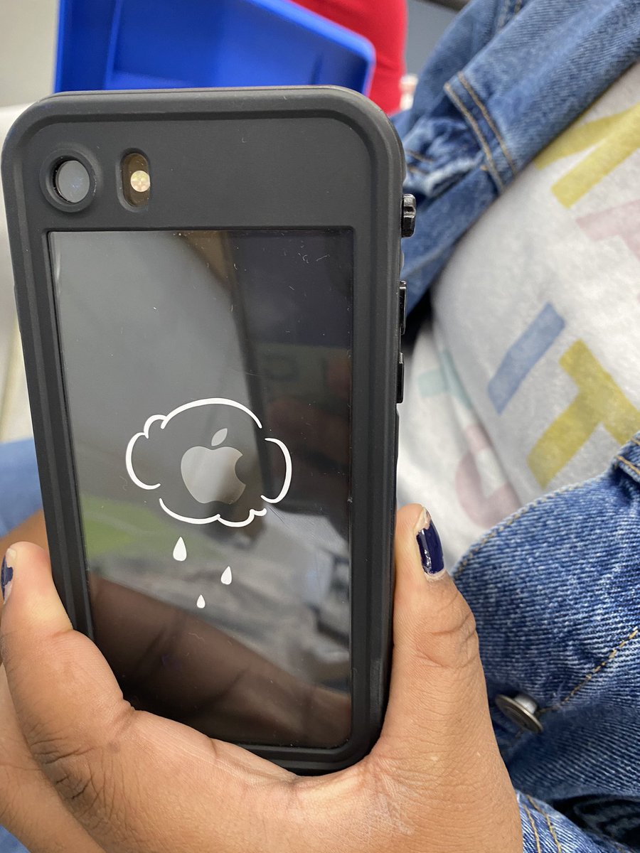 InstTechFTPS's tweet image. FMS summer STEAM program flew by! Students enjoyed their last days creating t-shirts with the cricut machine and ultimate gaming! What an awesome group of students! @HurdVPFMS_FTPS  @SGS_FTPSchools @KellyVPFMS_FTPS @LMooreFMS_FTPS