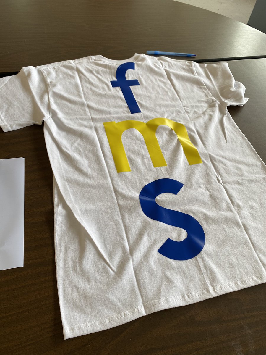 InstTechFTPS's tweet image. FMS summer STEAM program flew by! Students enjoyed their last days creating t-shirts with the cricut machine and ultimate gaming! What an awesome group of students! @HurdVPFMS_FTPS  @SGS_FTPSchools @KellyVPFMS_FTPS @LMooreFMS_FTPS