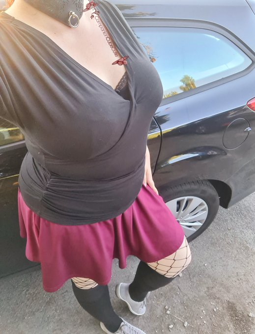Tonight I dressed up. What do you think? Yay or nay? https://t.co/yToXftAJRx<a href="/tag/m%C3%B6psemontag"class="tags"><span>#m&ouml;psemontag</span></a>