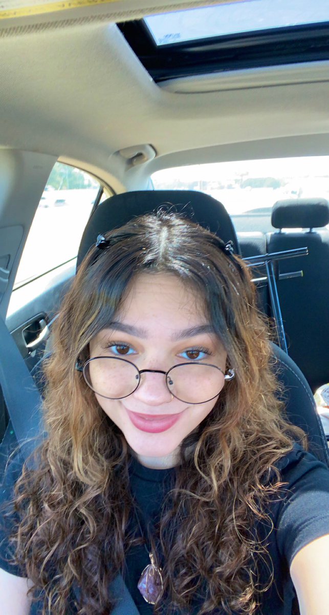 swagblaster5000's tweet image. hello. say it back.