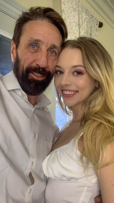 I feel so lucky that I shot today again with the super sweet and beautiful @LilyLarimar . https://t.