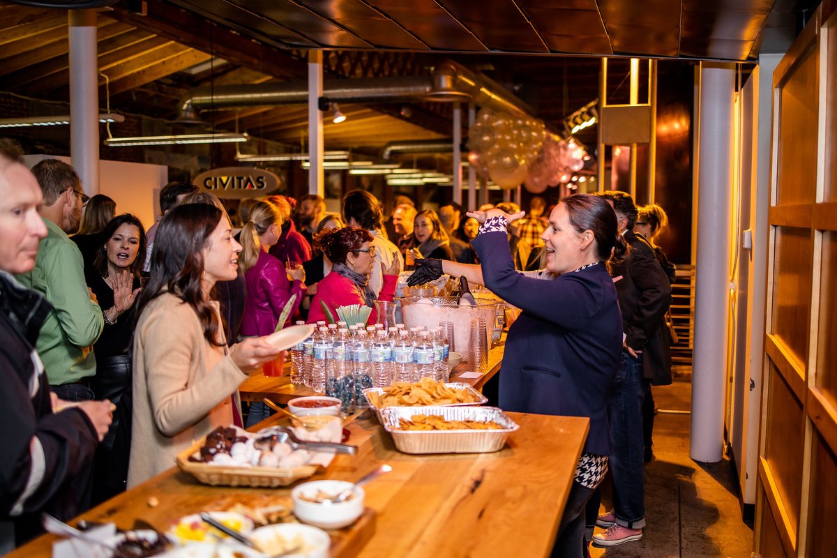 dendesignweek's tweet image. It's Throwback Thursday at @dendesignweek!  Here are shots from the Soapbox event hosted by @arch11inc and Civitas in 2019... (And mark your calendars for this year's events - Oct 16-24)

#design #coloradoarchitecture #coloradointeriordesign #colorado #designweek #dendesignweek