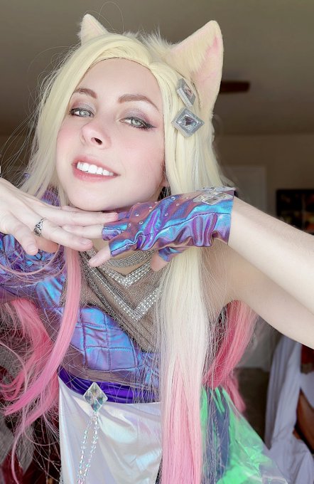 New KDA Ahri 😉 #ahri #kda #ALLOUT #LeagueOfLegends #cosplay https://t.co/wYtjRJK0aL<a href="/tag/ahri"class="tags">#ahri</a><a href="/tag/kda"class="tags">#kda</a><a href="/tag/allout"class="tags">#ALLOUT</a><a href="/tag/leagueoflegends"class="tags">#LeagueOfLegends</a><a href="/tag/cosplay"class="tags"><span>#cosplay</span></a>