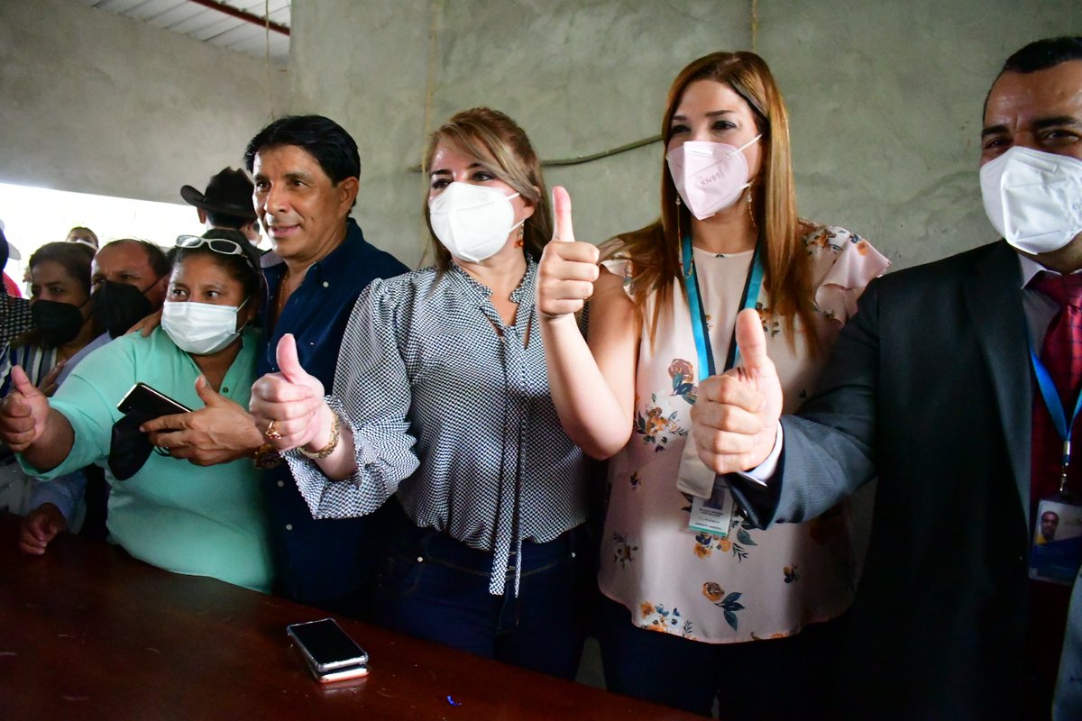 La intención es lograr nivelar y refinanciar los proyectos. Queremos que estén hábiles financieramente para que puedan acceder a los créditos que el Presidente de la República ha anunciado. <a href="/LupeVelascoW1/">LupeVelascoWiesner</a> 
#JuntosLoLogramos