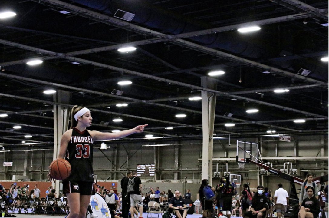 Alainna Hopta tweet media