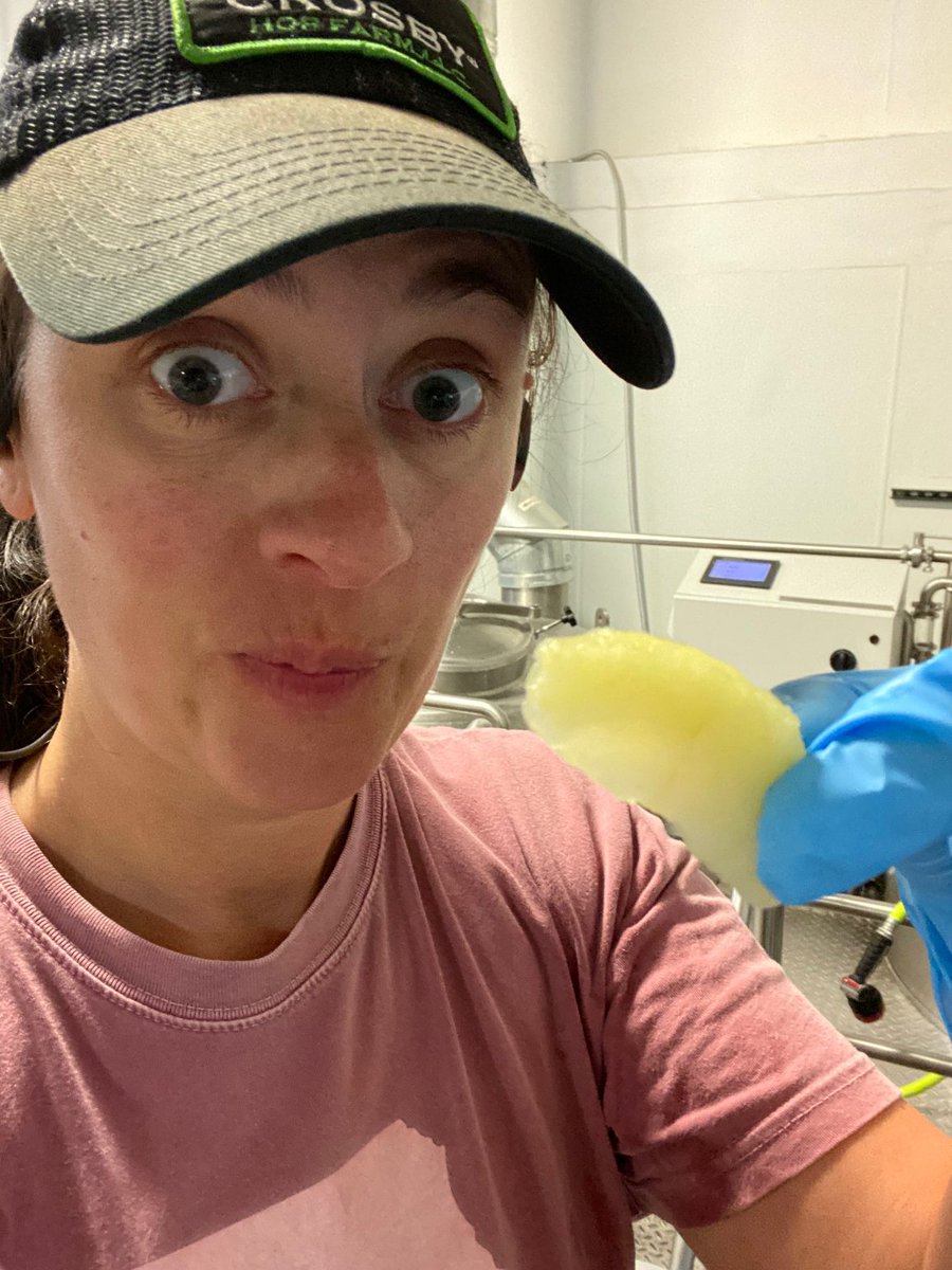 ThirdWheelBrew's tweet photo. We are just thrilled to the core for a huge collaboration in the works! ๐
It's going to apple-solutely amazing -- tart apples, caramel, and a lovely malt base. Now, doesn't that sound a-peel-ing?!
Stay tuned as we dish out more details! ๐
#newbeer #beercollabs https://t.co/4YFN9y1769