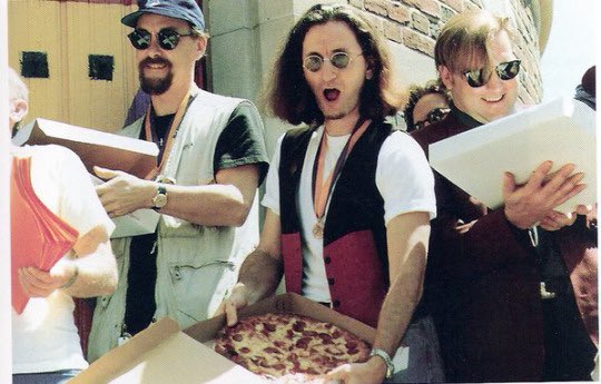 Happy birthday Geddy Lee!! 