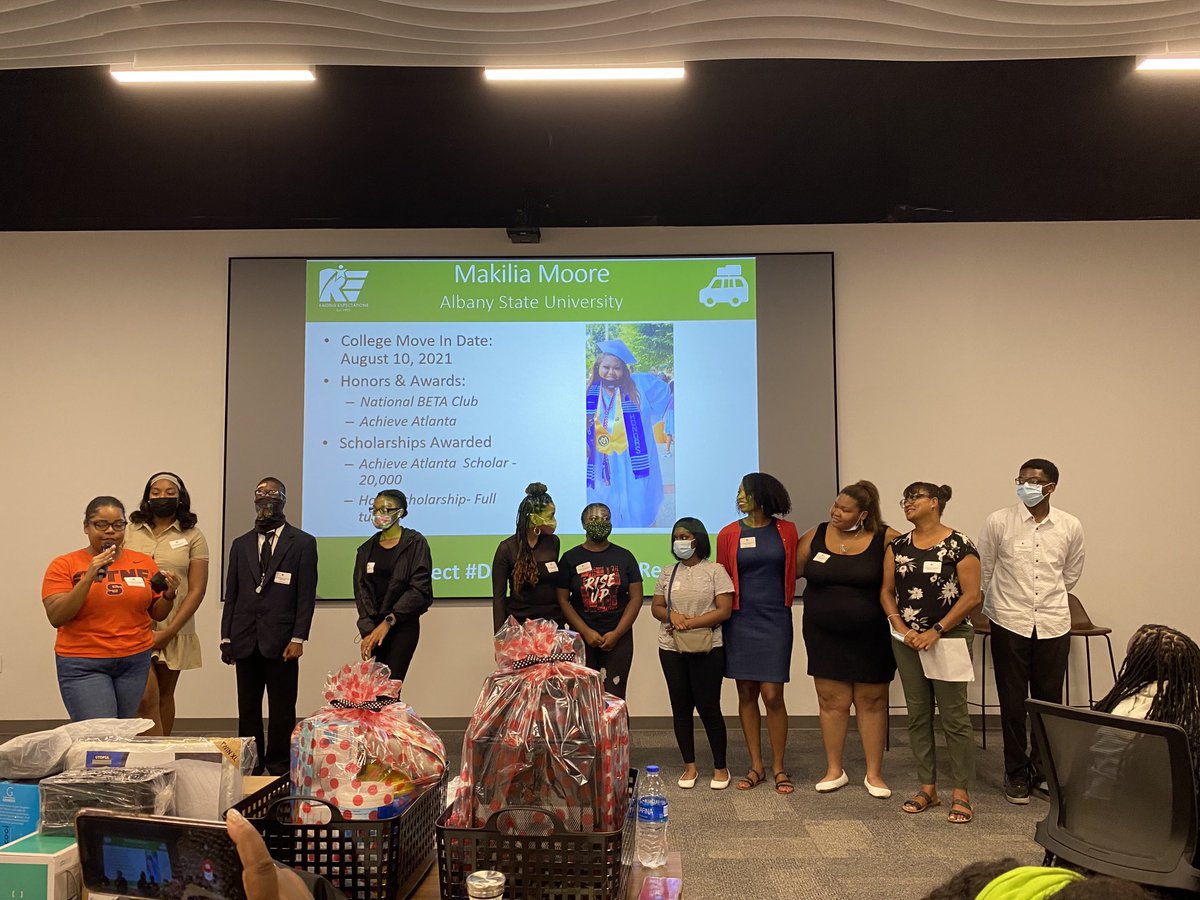 Chris Holloway tweet media