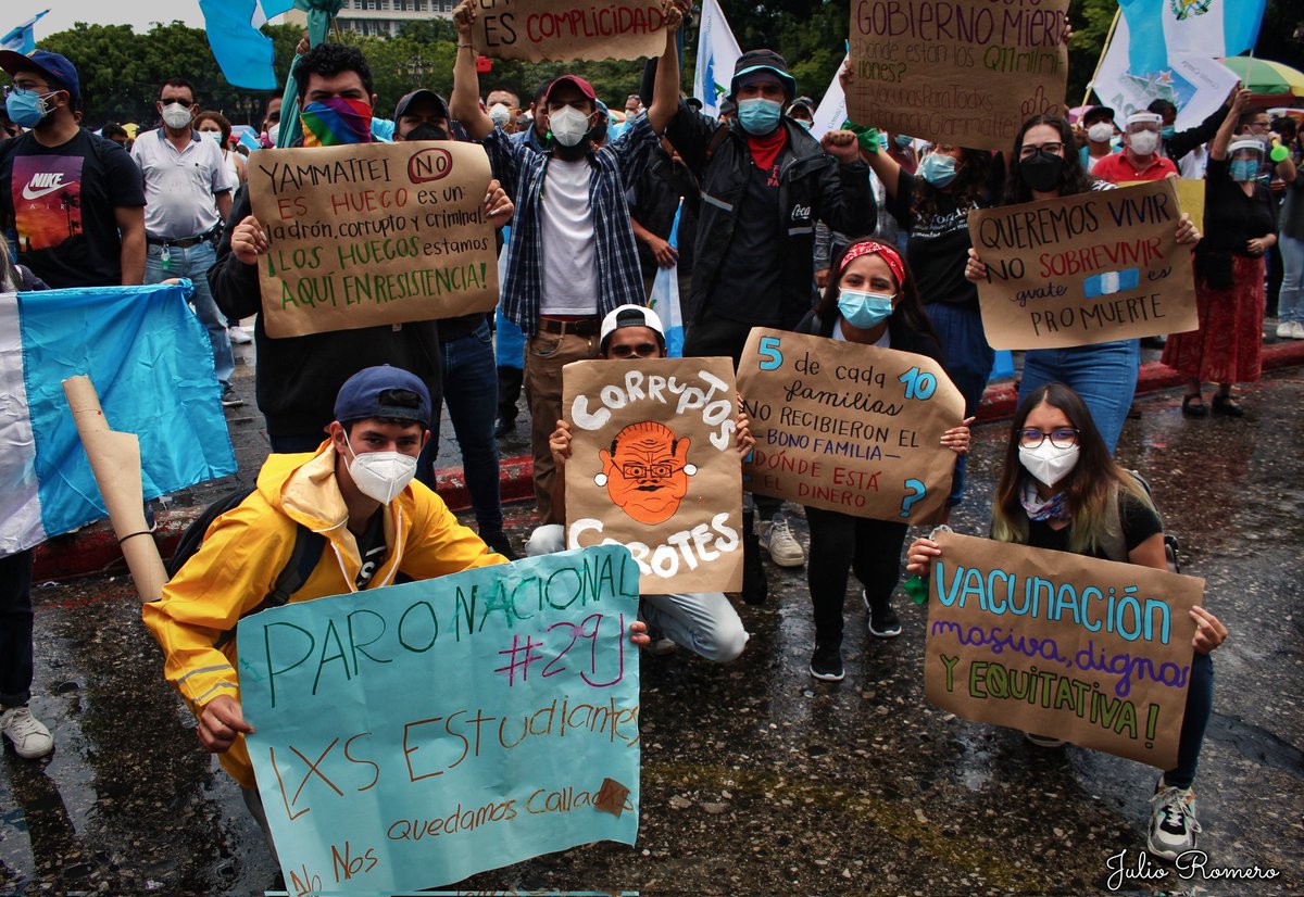 JulioR_romero's tweet photo. Si no hay justicia ni libertad para el pueblo, que no haya paz para el maldito gobierno.
.
.
.
.
#guatemala #Protestas29J #paronacional #paro29j #renunciagiammattei #renunciaconsuelo #paroplurinacional
#YoNoTengoPresidente https://t.co/tLyZQTpZVk