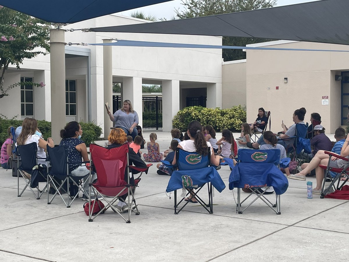 fuentek85's tweet photo. Last Summer Family Fun Night!  Thank you for organizing this summer’s activities, Mrs. Kovach! @symmessharks @hubofschool @HillsboroughSch https://t.co/8s0zZ8xaLe