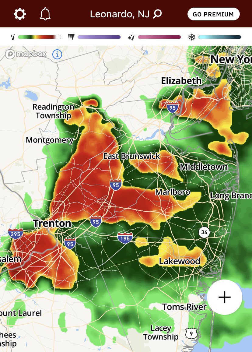 It’s been a long time since Jersey has had this much storm activity of this magnitude 👀 If I didn’t have worry about staying ready to grab my cats and hit the basement I’d be out trying to chase these beauties! 🌪⛈Stay safe everyone! 🙏🏻