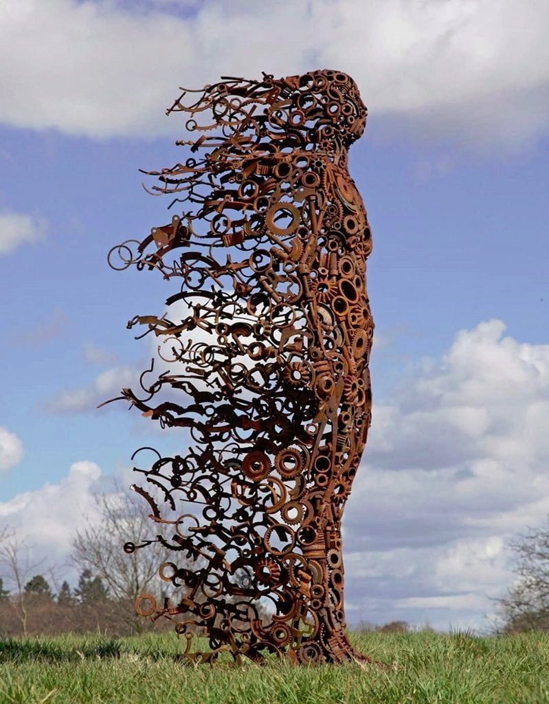 KlatuBaradaNiko's tweet photo. "You Blew Me Away" 
Sculpture by English artist Penny Hardy
#Art https://t.co/yVNspRuU2v