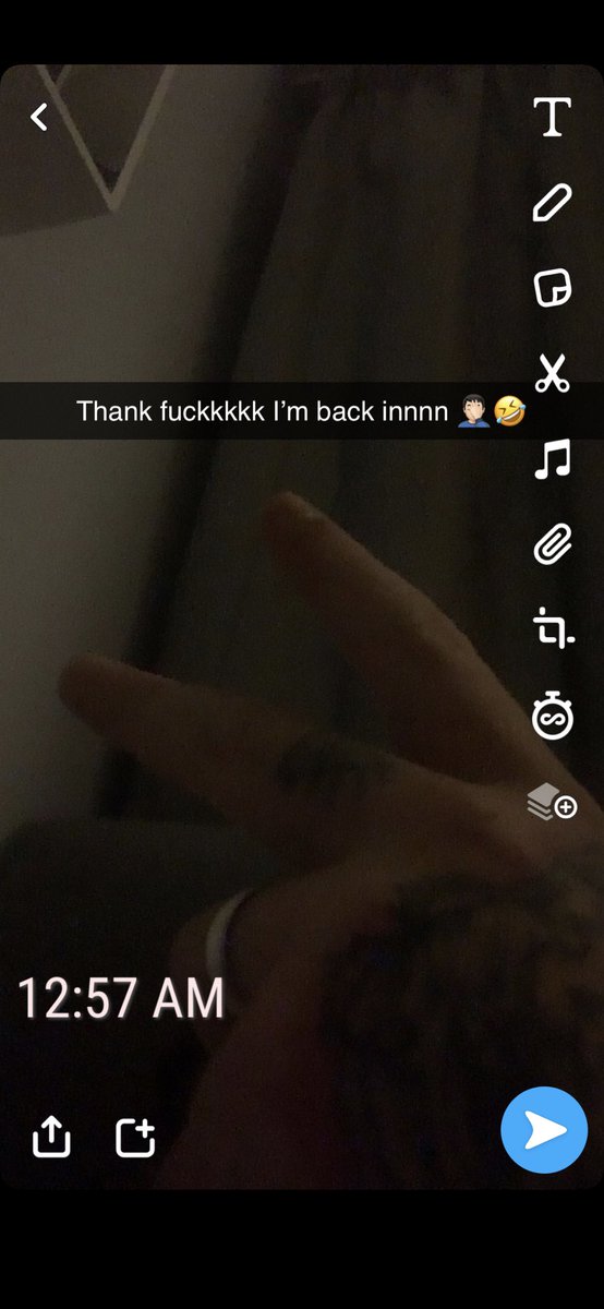 IM OVER THE MOON 🤣 BACK IN LADS 🤷🏻‍♂️😍 #snapchatdown #snapchat