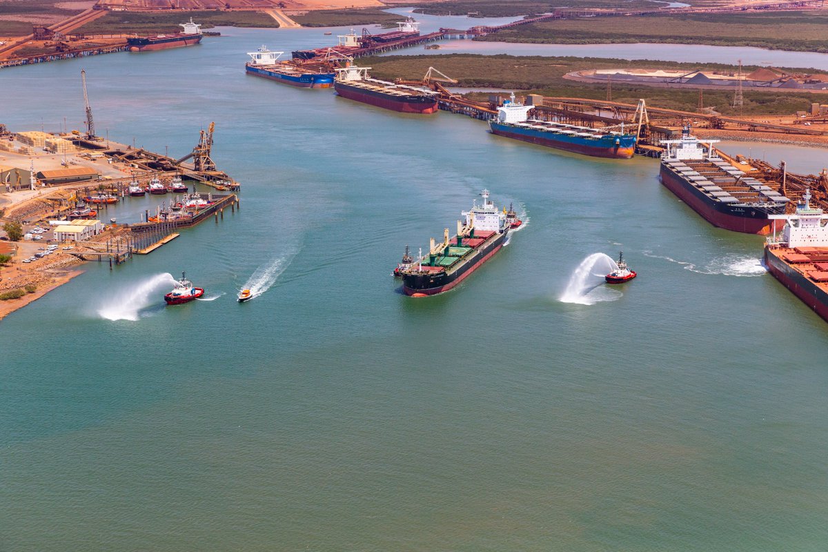 Results of our inaugural Battery Material Exchange #BMX auction, 62 online bids received, prices ranging from US$700/dmt to US$1,250/dmt FOB Port Hedland, for a ‘spot’ 10,000dmt cargo (SC 5.5%) of #Pilgangoora spodumene concentrate bit.ly/3l9ni7I <a href="/glx_digital/">GLX</a> #lithium