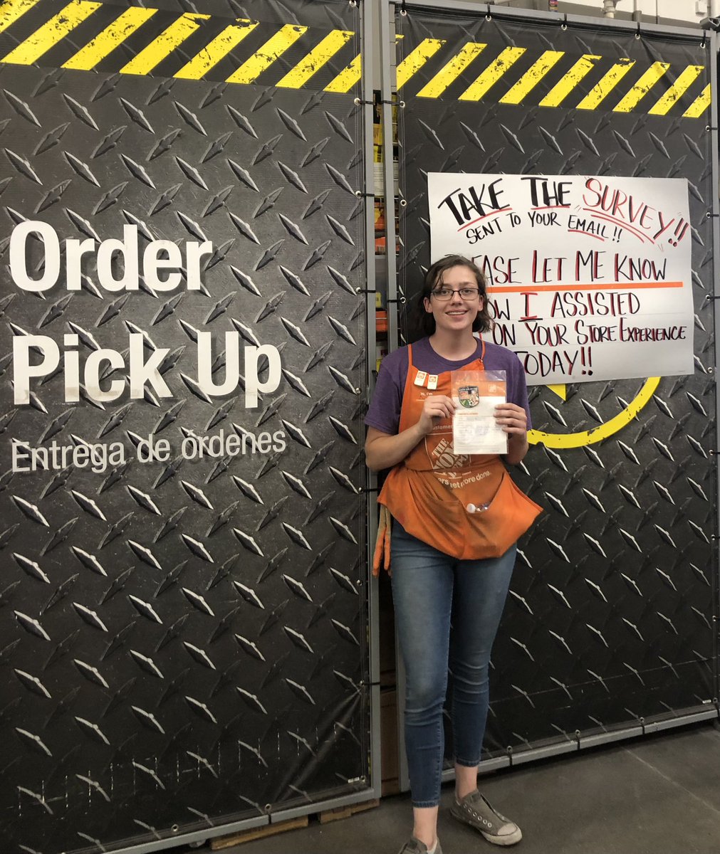 Got to recognize Annie at Service Desk and Drake from Lot for going above and beyond for our customers-so much so that their customers called in to tell us what great associates we have! <a href="/ChadKrausTHD/">Chad Kraus</a> <a href="/NagyAndrew/">Andrew Nagy</a> @Catrina90066031 @paulrod08712937