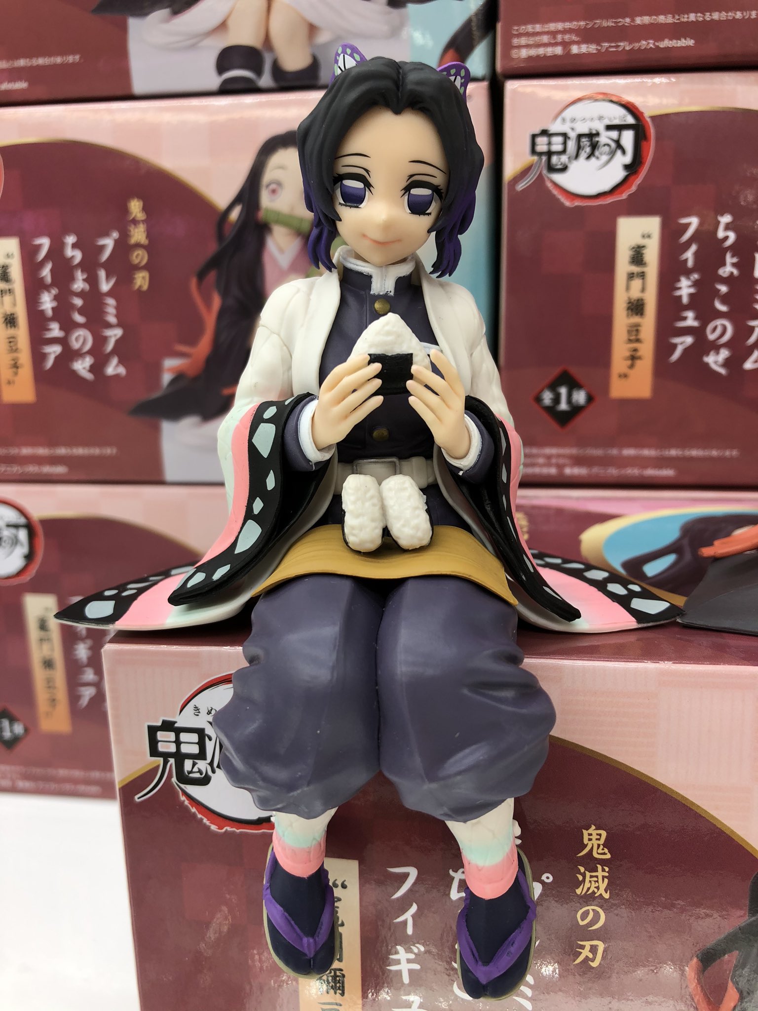 セットです】 鬼滅の刃 プレミアムちょこのせフィギュア 胡蝶しのぶ