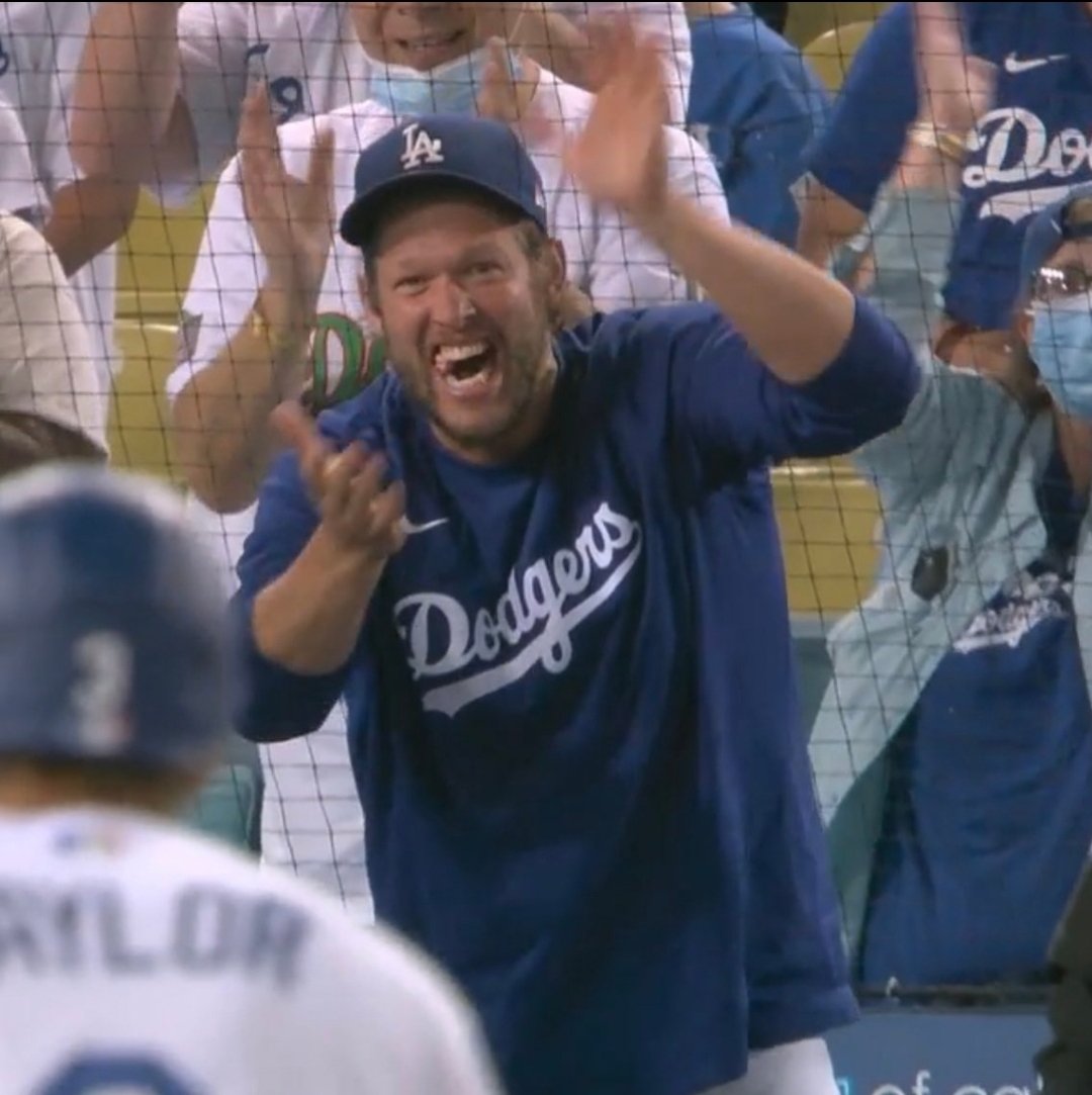 _ShadowStro's tweet image. Dodgers fans taking in the TL hate after signing Scherzer