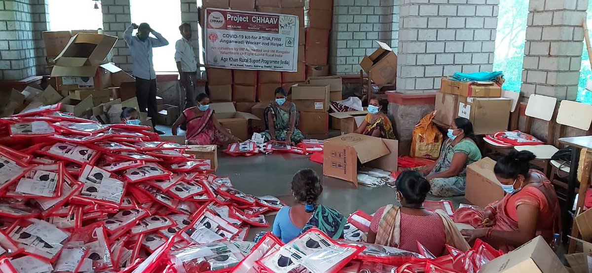 COVID protection kits distributed to frontline workers in Bharuch, Gujarat! A big thanks to @HimalayaIndia for their generous contribution of PureHands Hand Sanitizers. Your continued support will help us reach One Million #frontlineworkers. #himalayawellness #CovidRelief