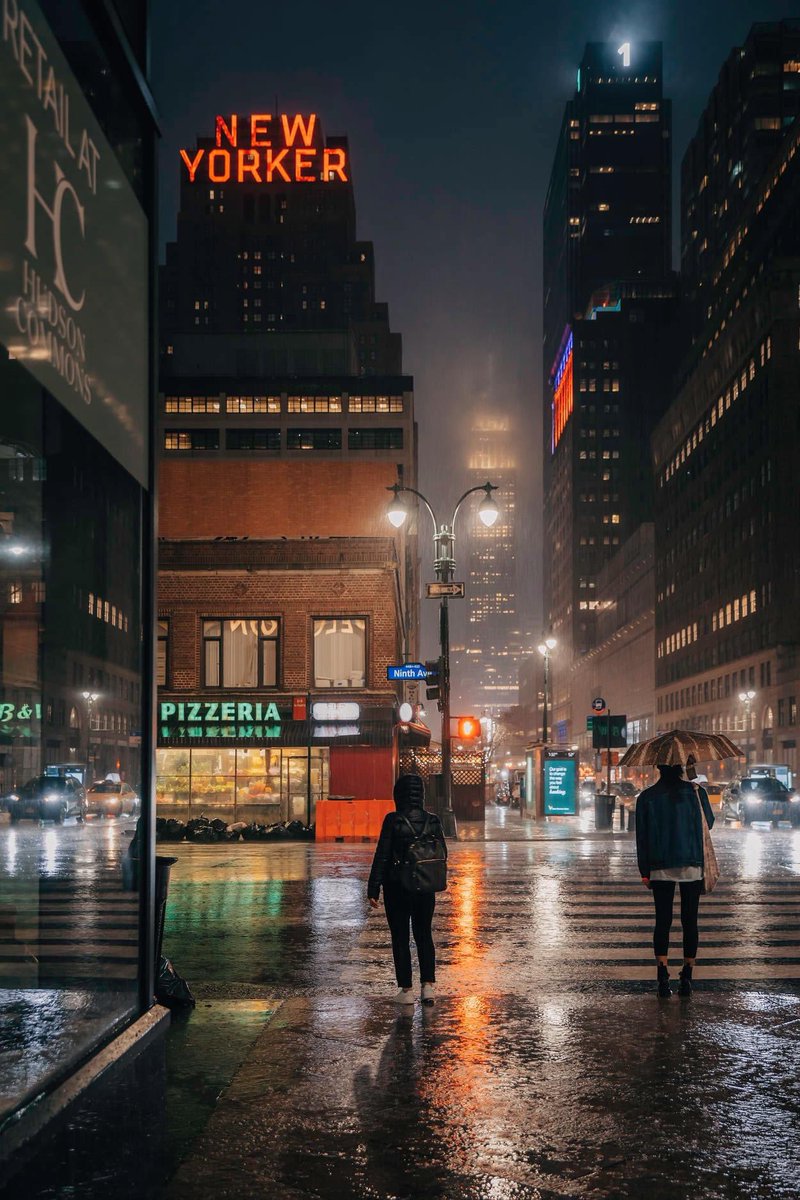 senineldar's tweet photo. Rainy evening in NYC 

#streetphotography #NewYorkCity #newyorker https://t.co/GxJkZNiavi