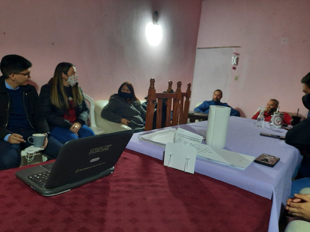 DamianGaravano's tweet photo. Cerrando el día en #BerónDeAstrada acompañando a nuestra candidata a Concejal Miriam Alcaráz y a todo el equipo de la Alianza Frente Chamigo.
#ValdesGobernador 
#Lista64 https://t.co/IJlZvOuEzD