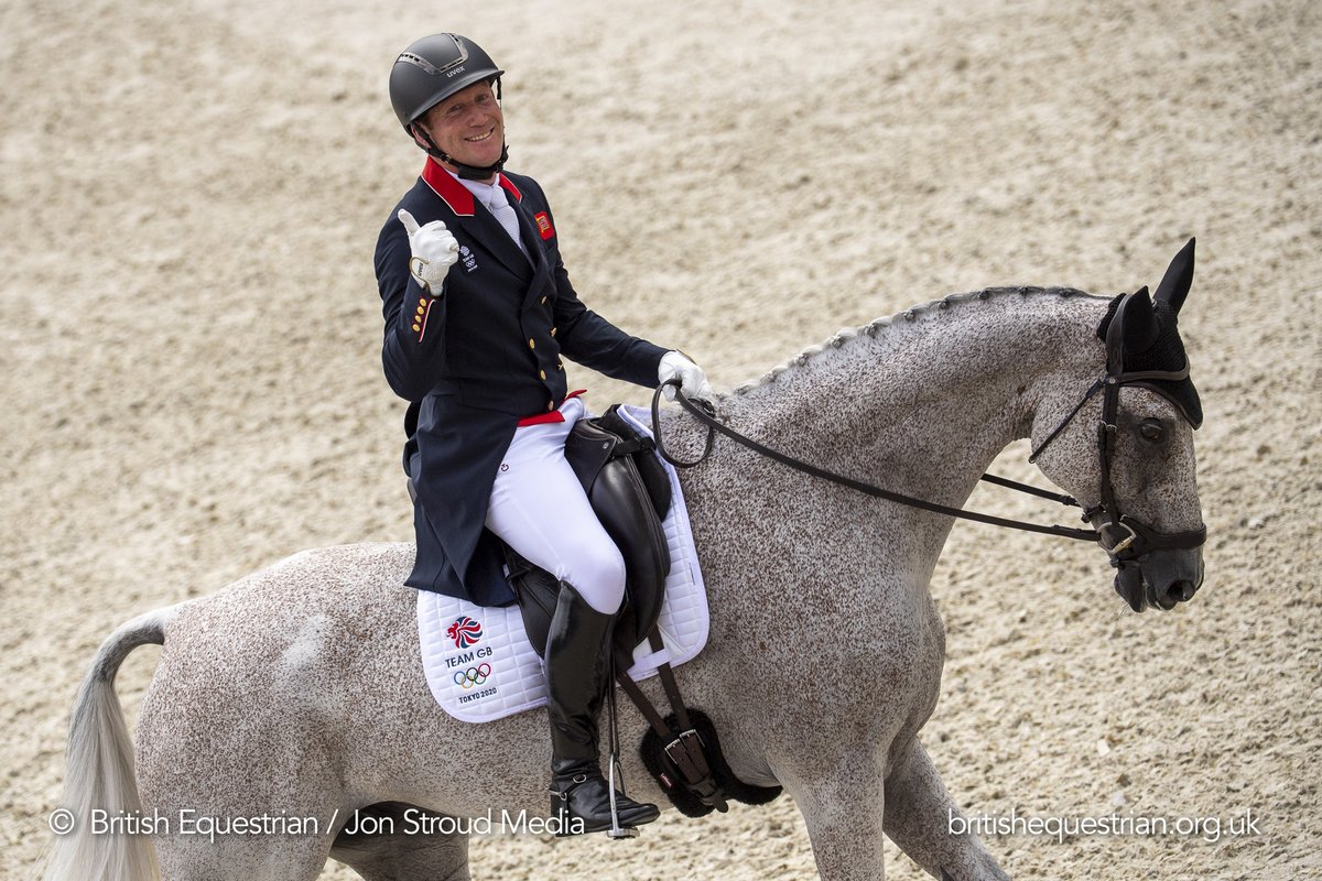 Thumbs up for a job well done! 👍 At the end of this morning's first session, <a href="/Oliver_Townend/">Oliver Townend</a> and Ballaghmor Class are leaders of the pack on 23.6.

#Tokyo2020 #UnitedByEmotion #ThisIsWhatMakesUs #EquestrianEventing #TeamGB