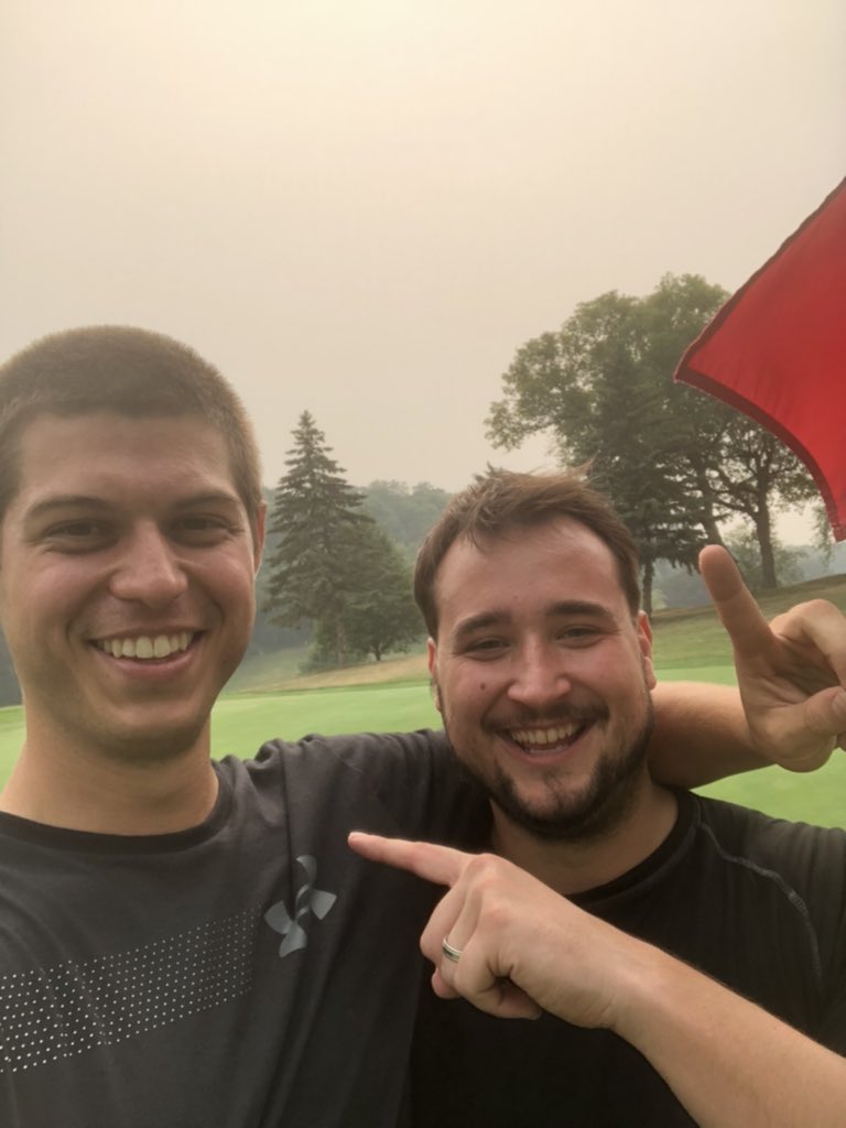 Nickel_333's tweet photo. Well, we did something pretty memorable tonight. Hole in one! @teehunny23 https://t.co/yRQvdxmNrv