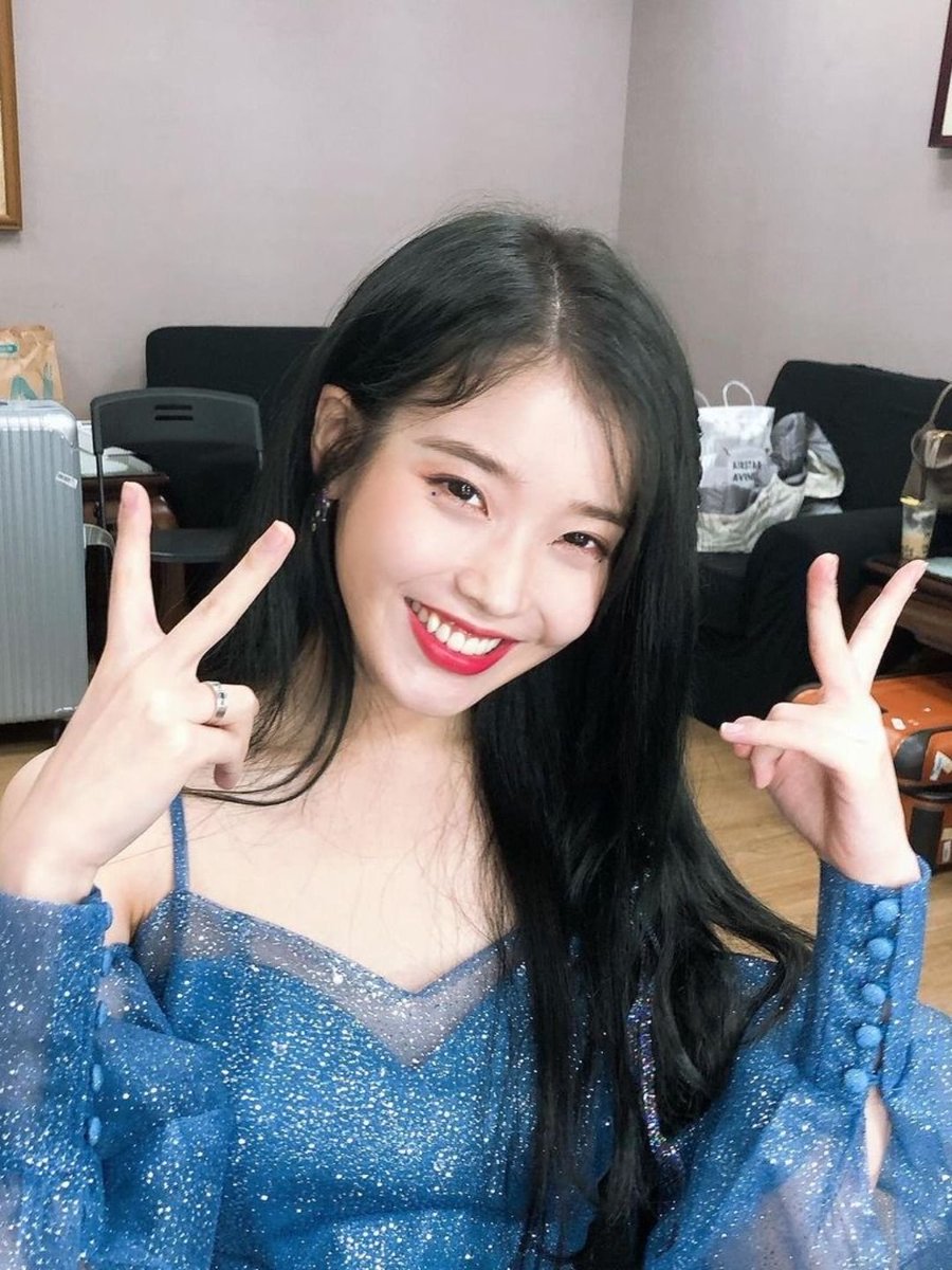 <a href="/feyyueyeah/">feyre𖠄</a> helloo , jgn lupa sarapan yak have a nice day !