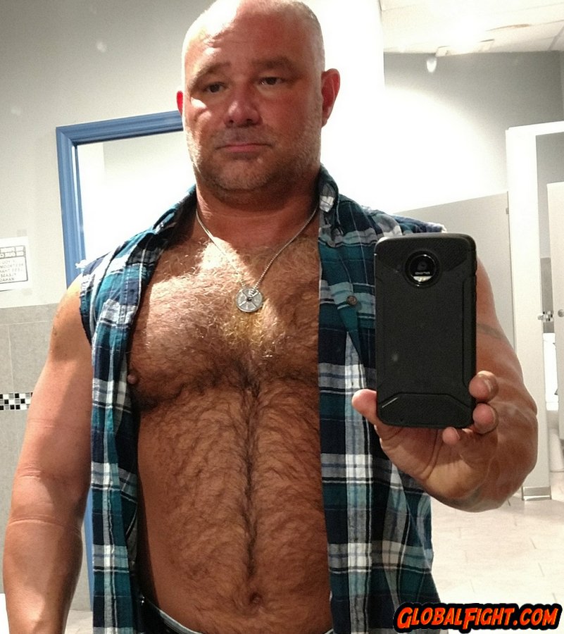 1 pic. Buff Musclebear Men from https://t.co/uDvNgxouOP personals    ----    #buff #musclebear #beards
