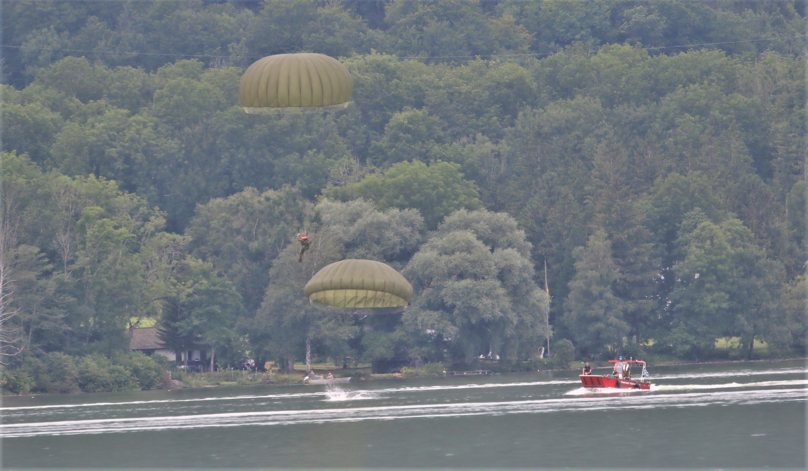 E7h-lU1XIAIgkBr