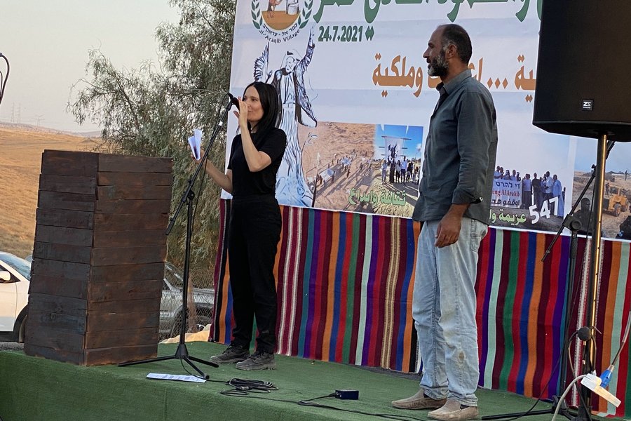 בוגרי ביה”ס לשלום נרתמים למאבק של אל עראקיב לחזור לאדמתם באמצעים אמנותיים  sfpeace.org/al-araqib/?lan…